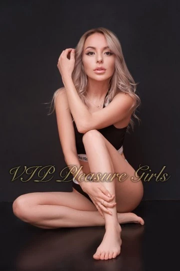 Tiffany London Earl's Court Russian Escort