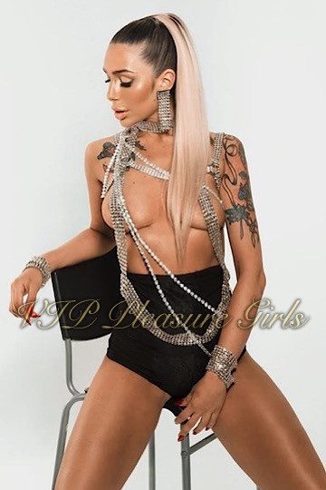 Rochelle London Kensington Italian Escort