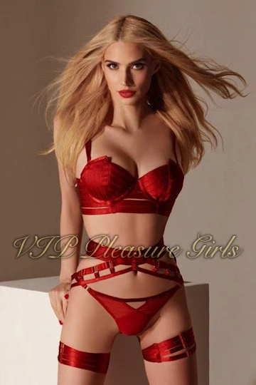 Mia London Knightsbridge Eastern European Escort