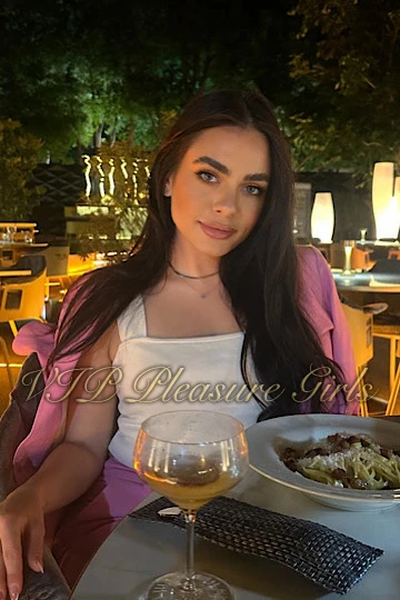 Bonnie London Kensington Eastern European Escort